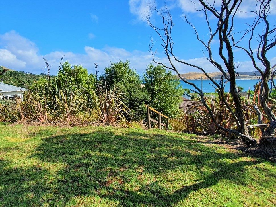 Omapere Beach House in a great location