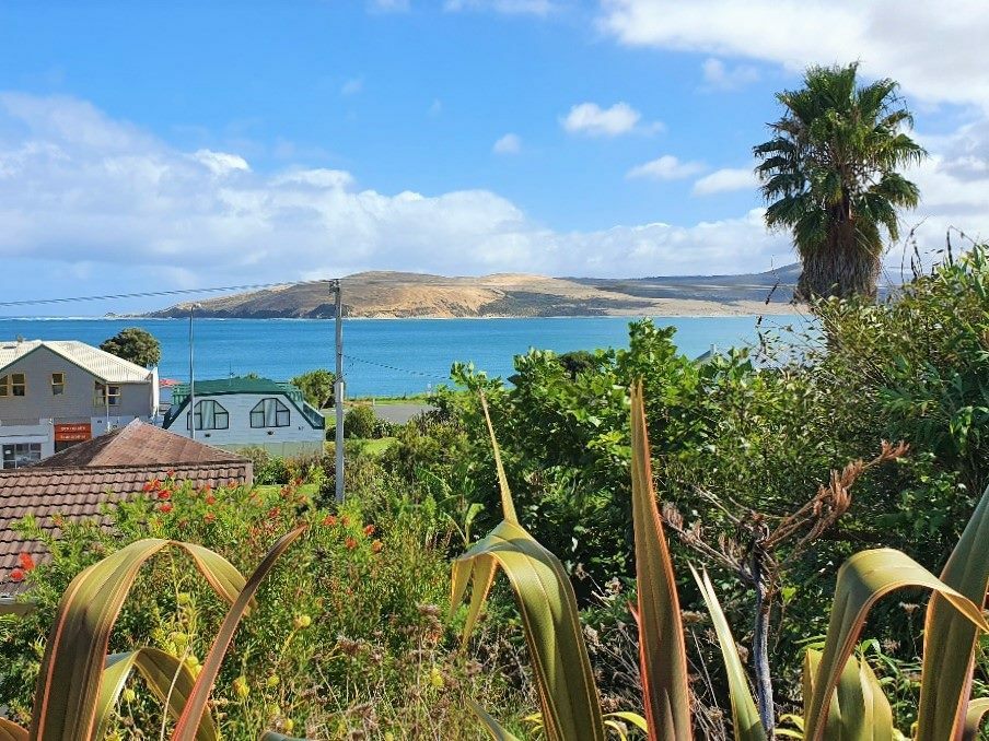 Omapere Beach House in a great location