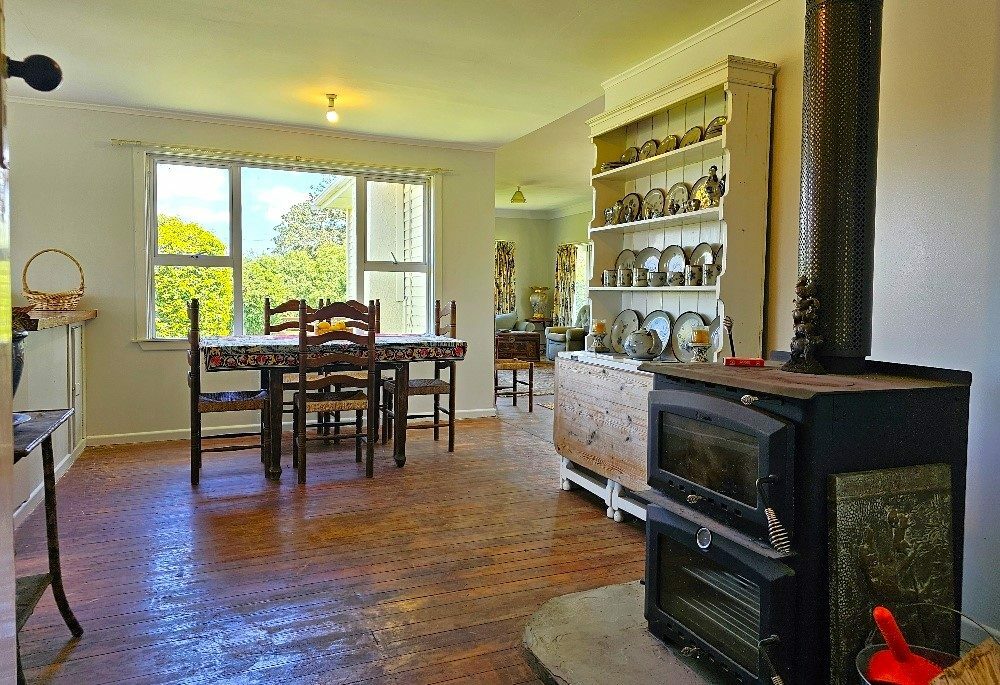 Price Refresh: Large Rural Homestead with old shearing shed