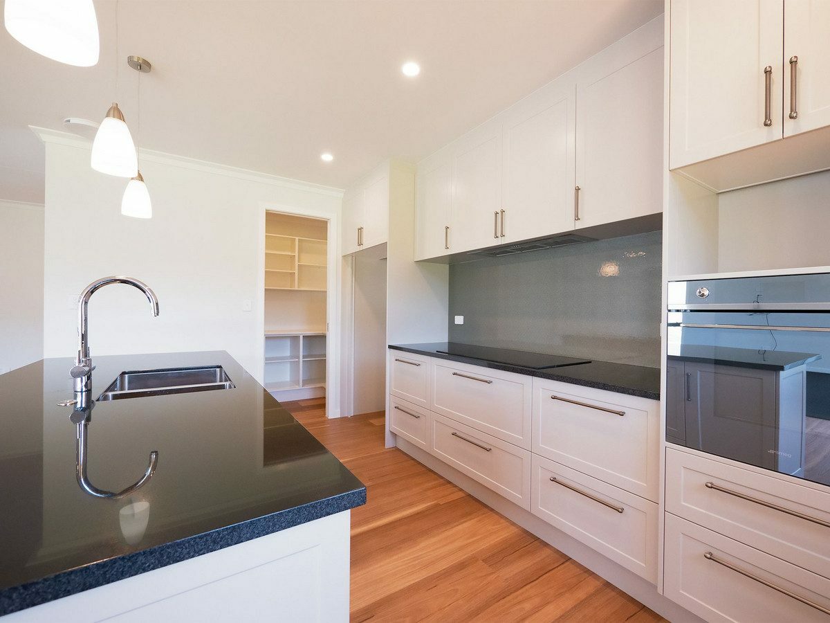 Timeless Elegance Meets Modern Country Living!