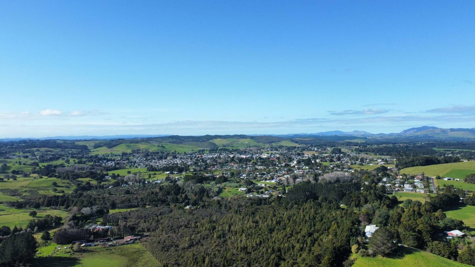 GRAB A BARGAIN - Lifestyle Block on Outskirts