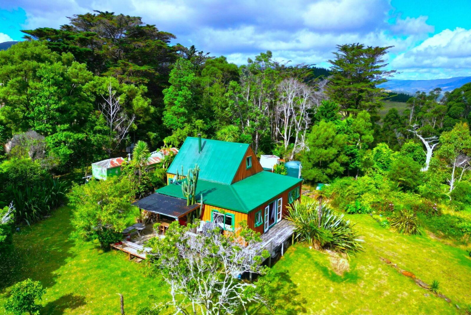 Rural Lifestyle With West Coast Ocean Views