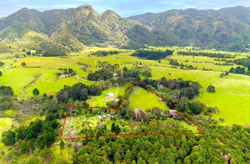 Rural Lifestyle With West Coast Ocean Views