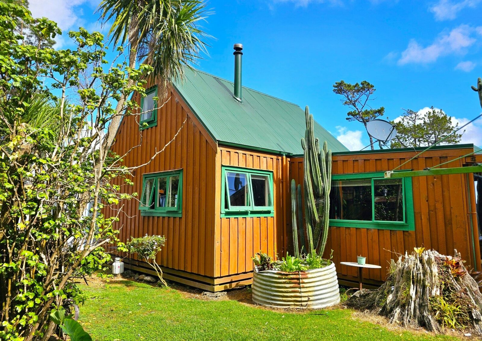 Rural Lifestyle With West Coast Ocean Views