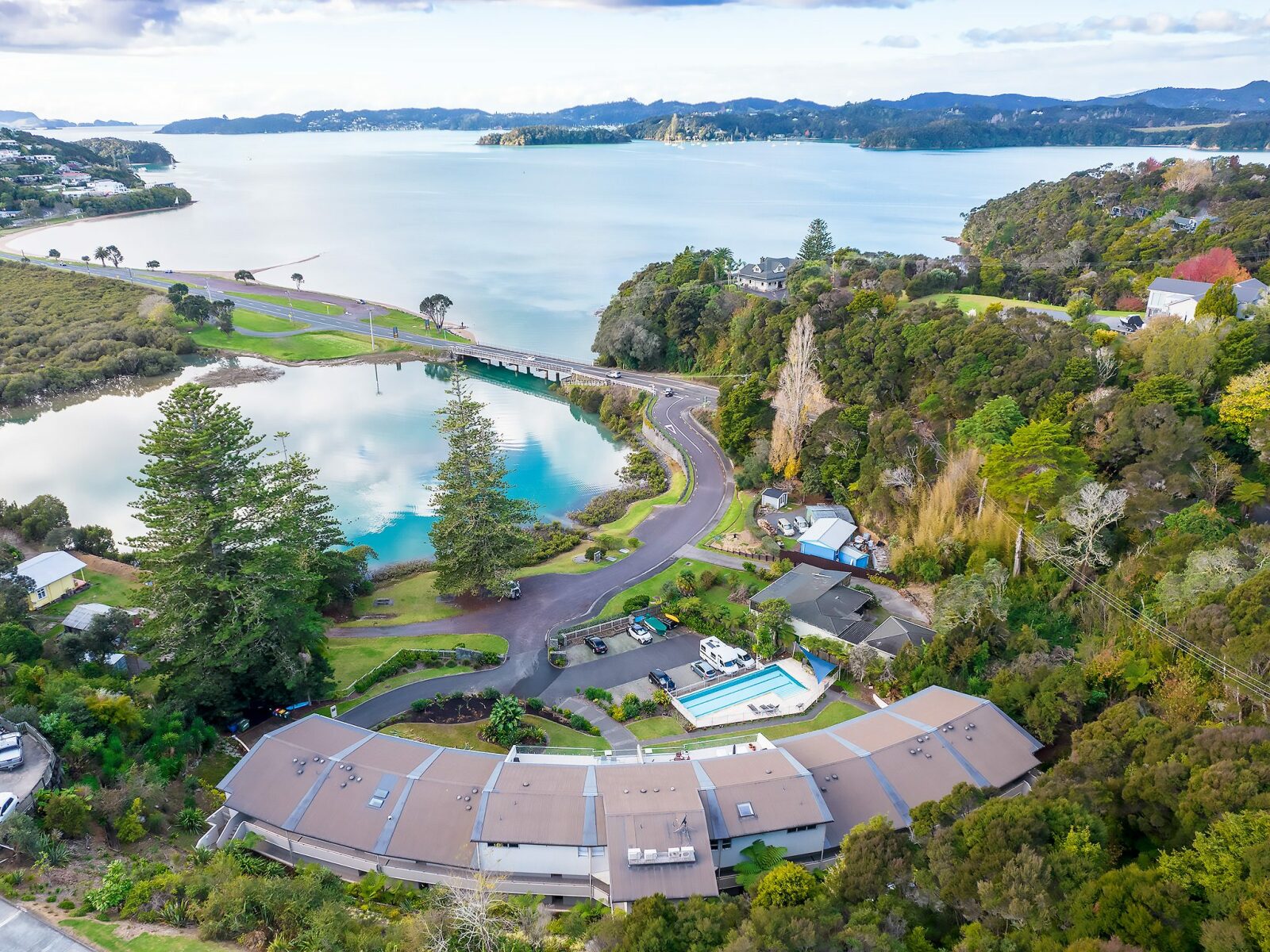 Stylish, Waterfront Living