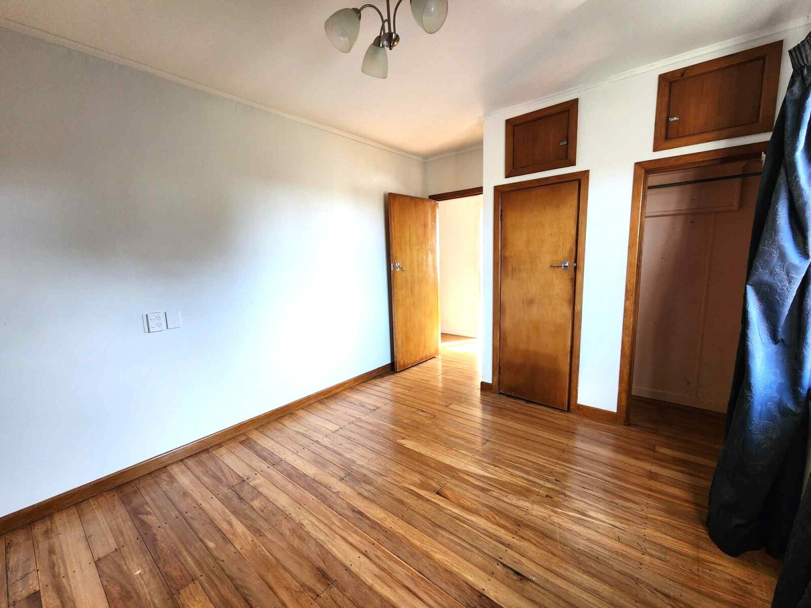 Rental Goldmine, Large Section, Prime Location!