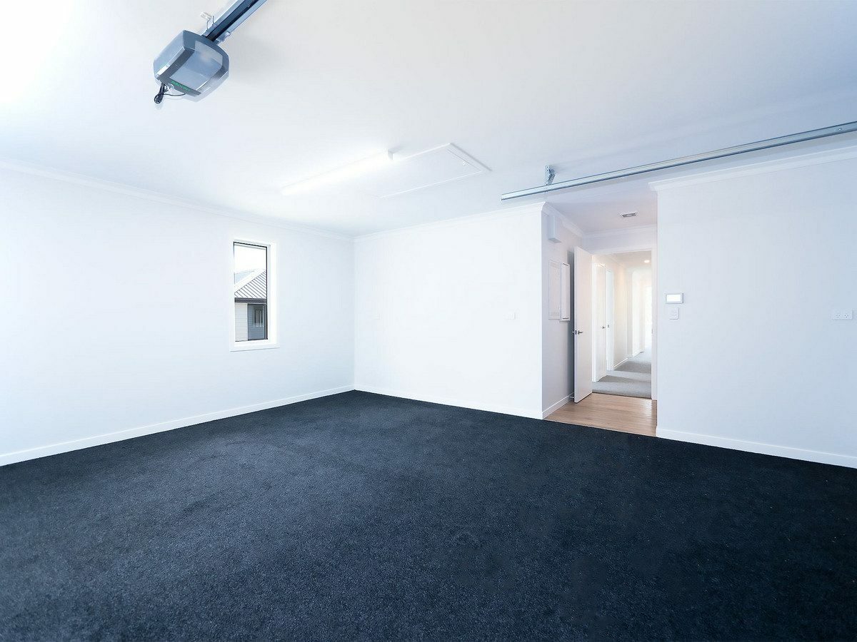 Stylish and Luxurious New Family Retreat Awaits!