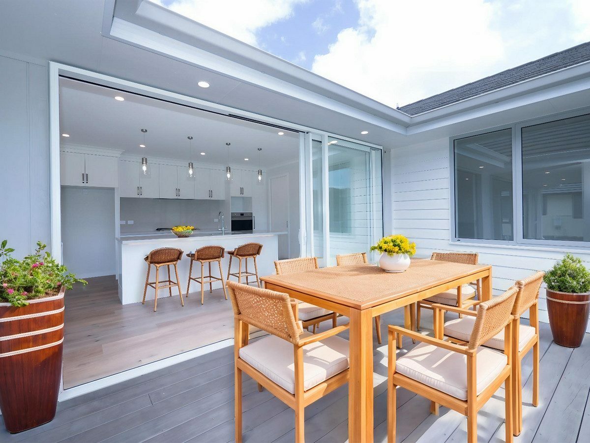 Stylish and Luxurious New Family Retreat Awaits!