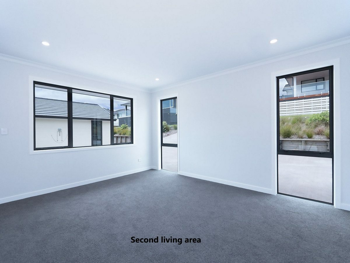 Stylish and Luxurious New Family Retreat Awaits!