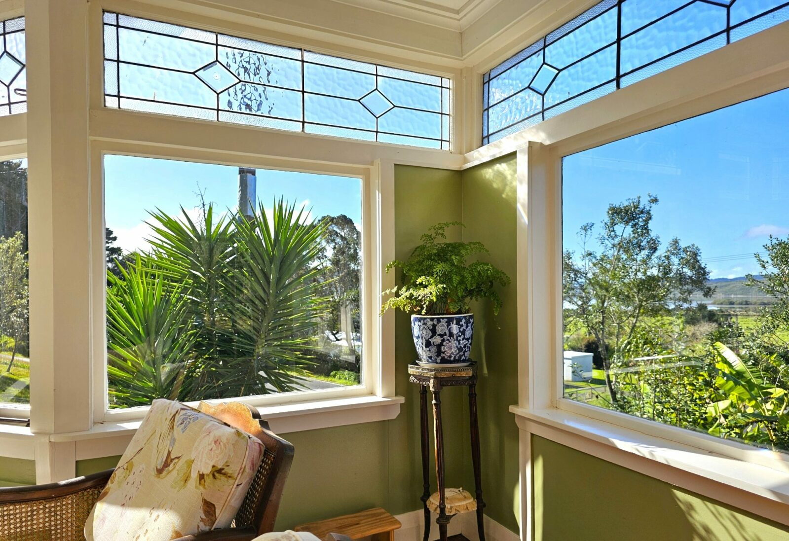 Refurbished 1930s Villa in Central Rawene
