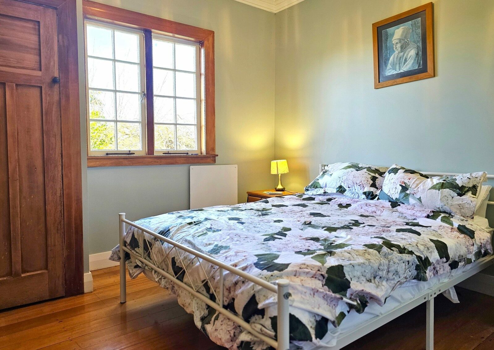 Refurbished 1930s Villa in Central Rawene