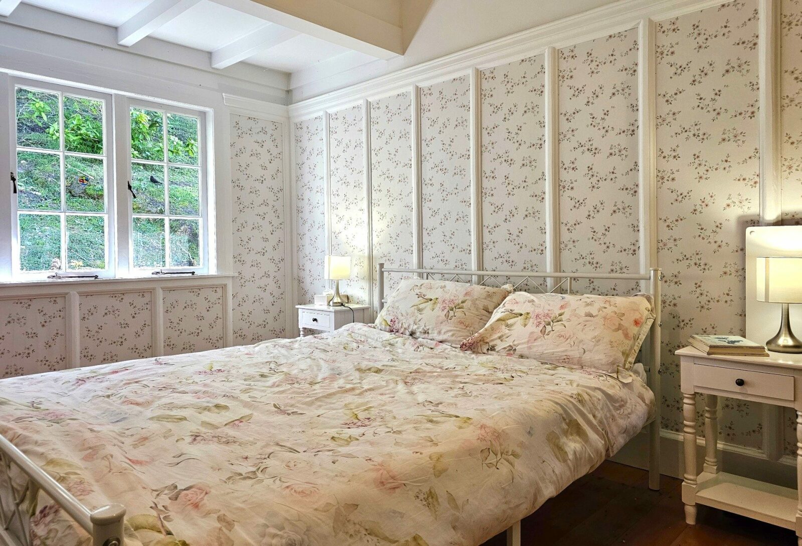 Refurbished 1930s Villa in Central Rawene