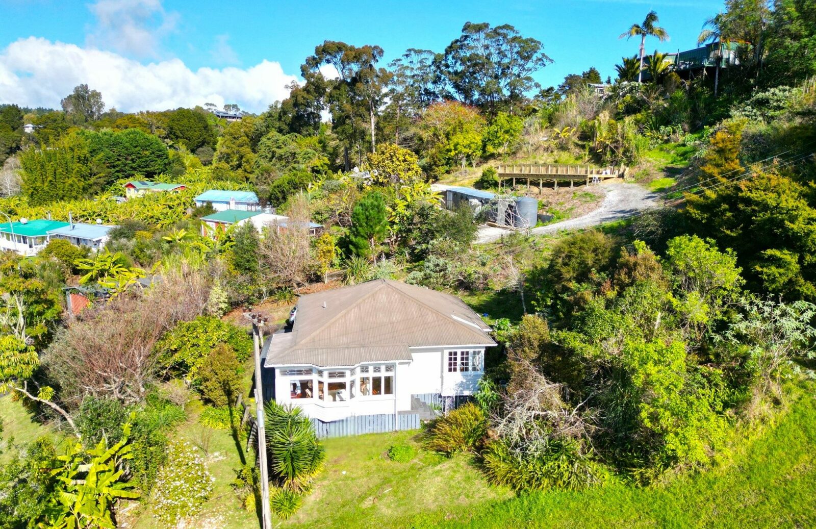 Refurbished 1930s Villa in Central Rawene