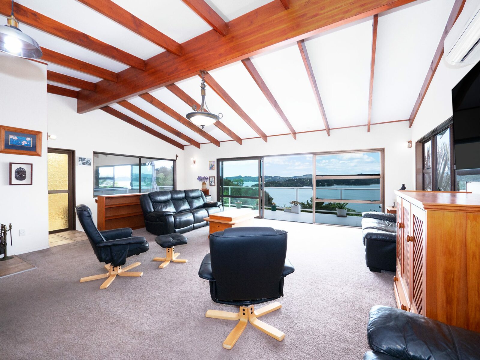 Million Dollar Uninterrupted Water Views!