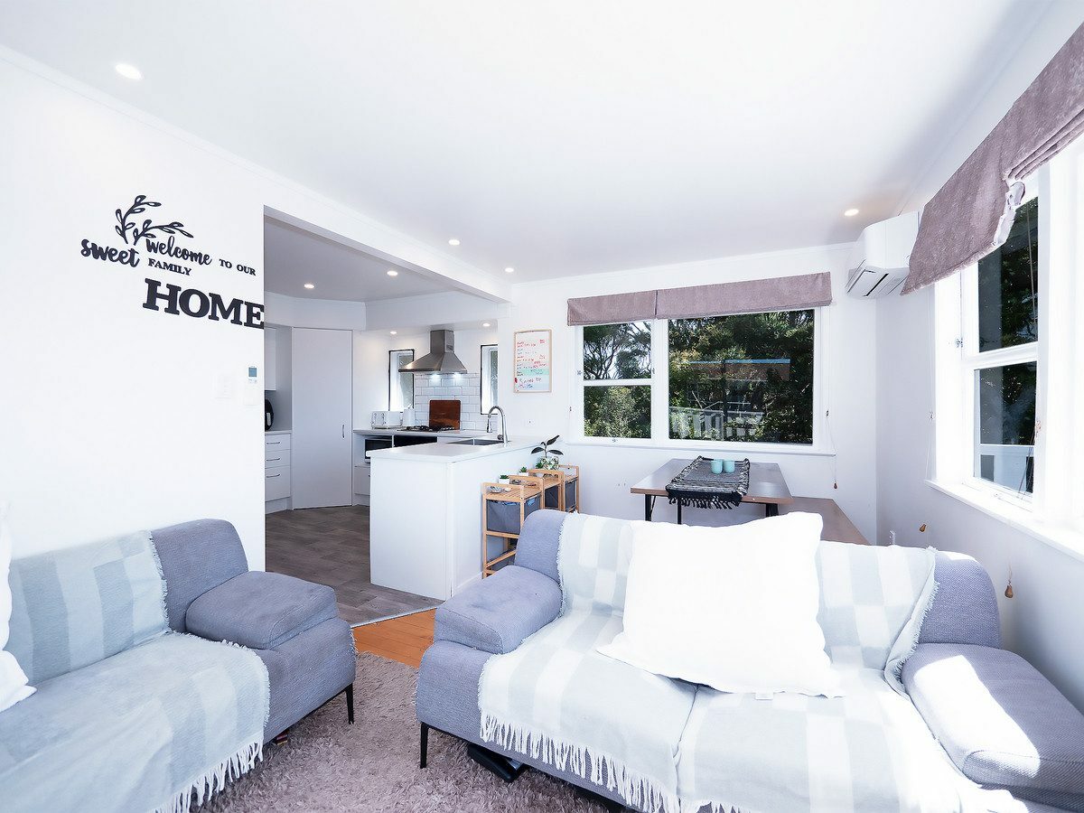 Charming Two-Bedroom Retreat with Water Views