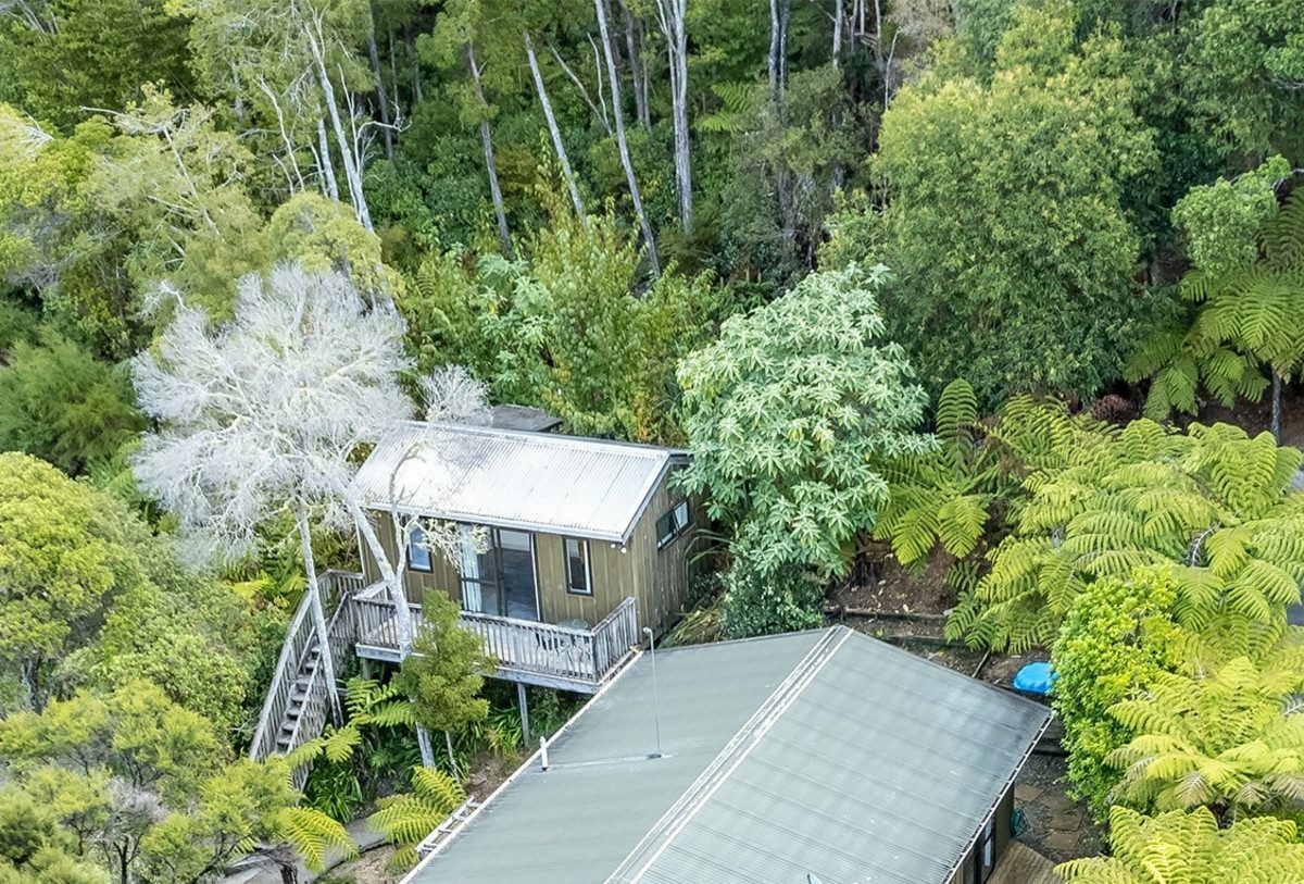 Tranquil Retreat Surrounded by Nature