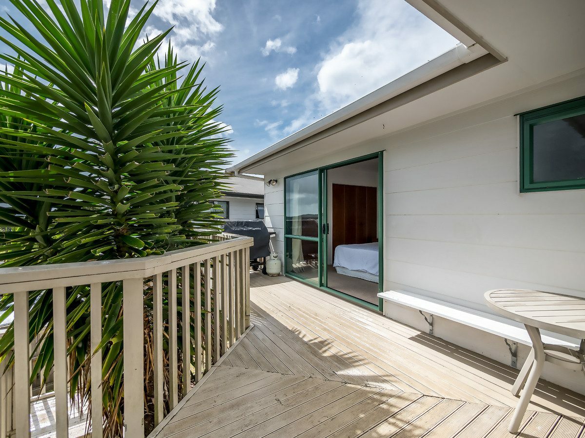 A Charming Home with Bush and Water Views