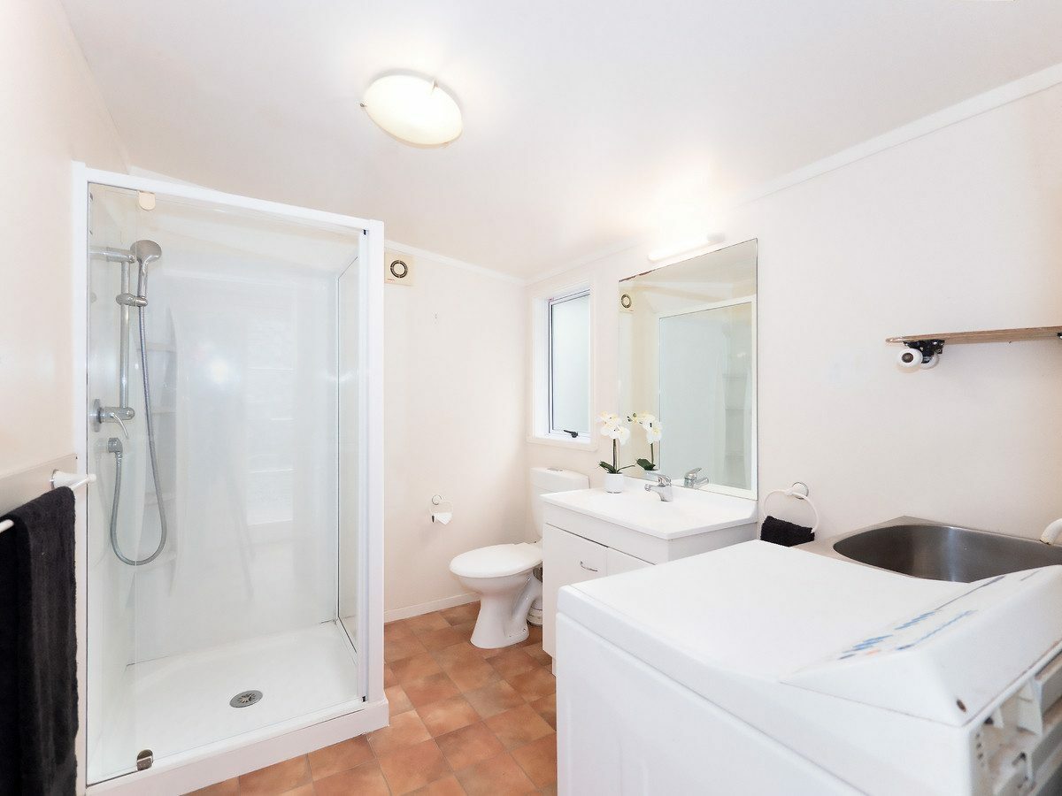 Location, Water views and All-Day Sun!