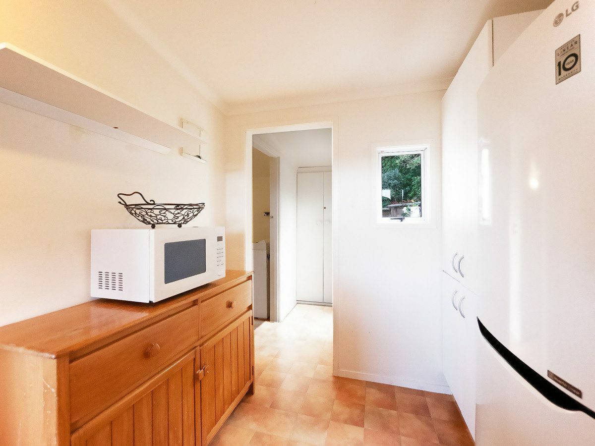 Location, Water views and All-Day Sun!