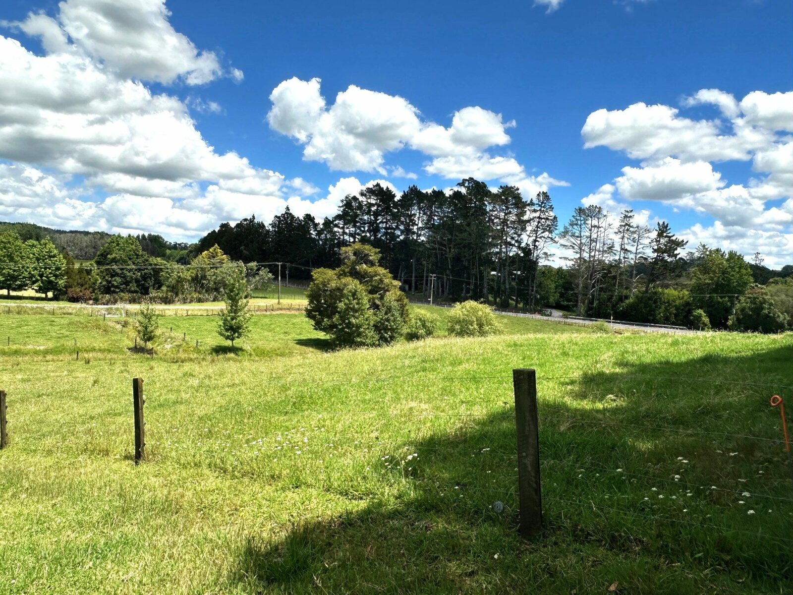 A Charming, Character filled 3.9 ha - (9.8 acres)
