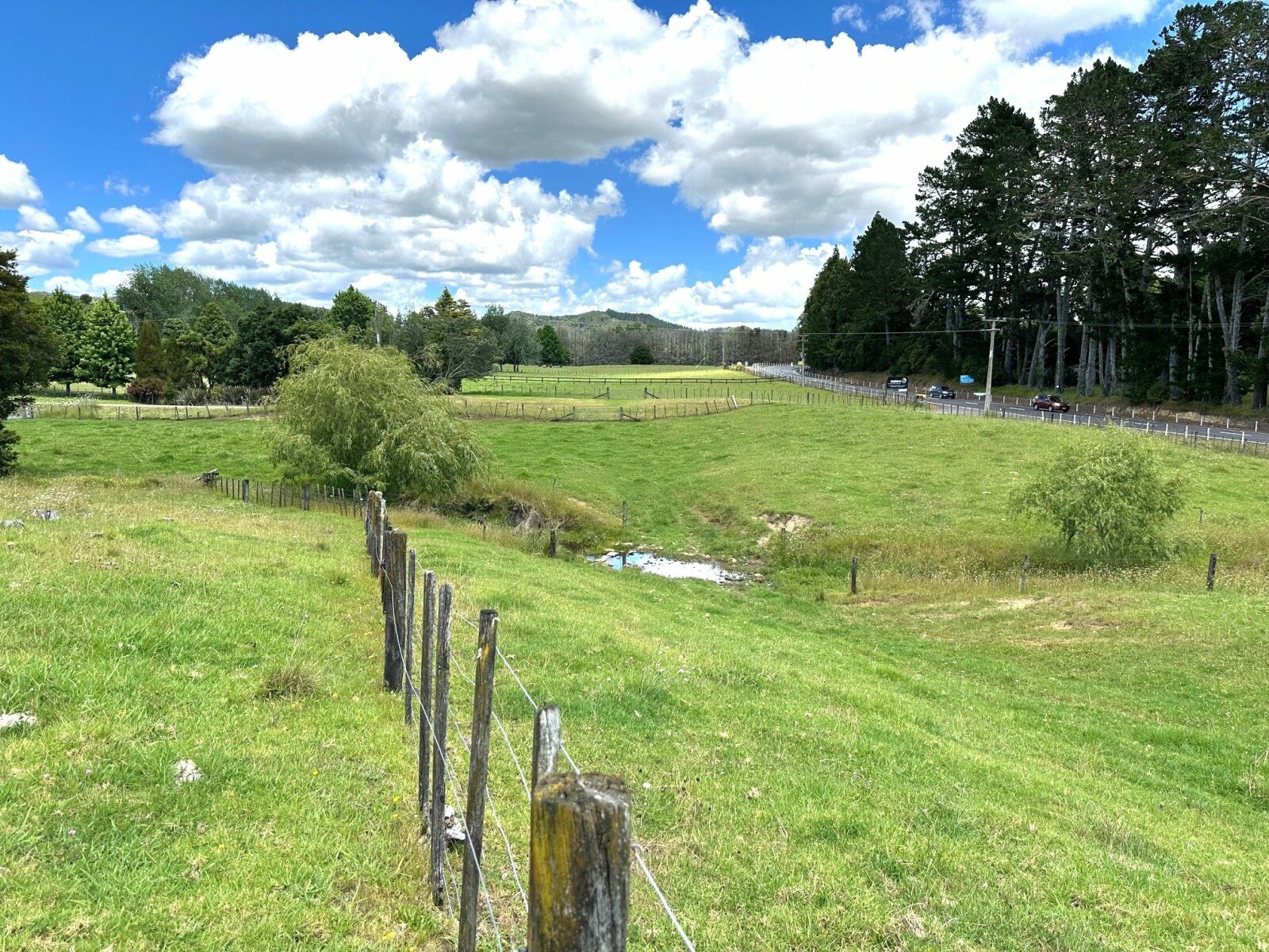 A Charming, Character filled 3.9 ha - (9.8 acres)