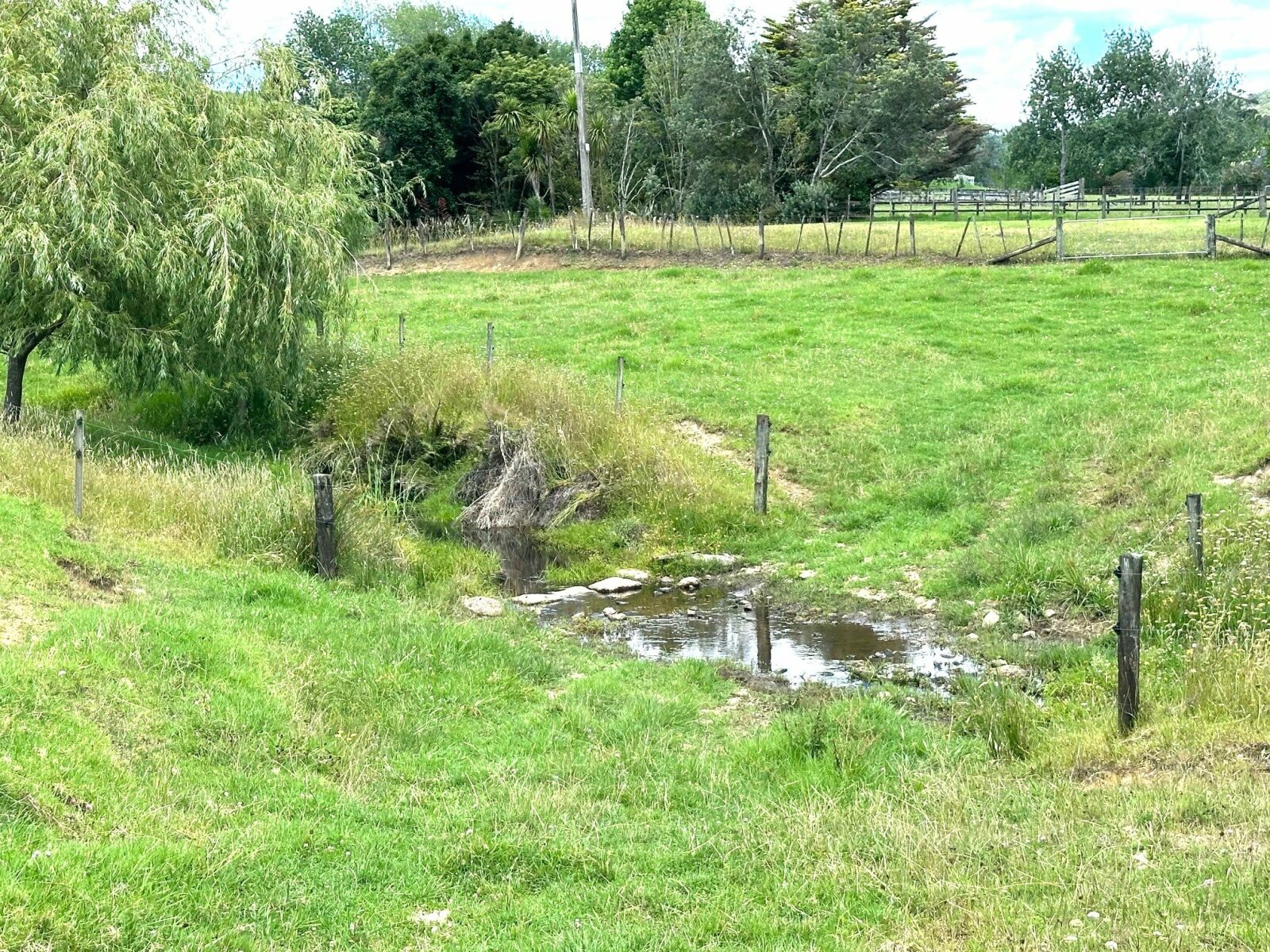 A Charming, Character filled 3.9 ha - (9.8 acres)