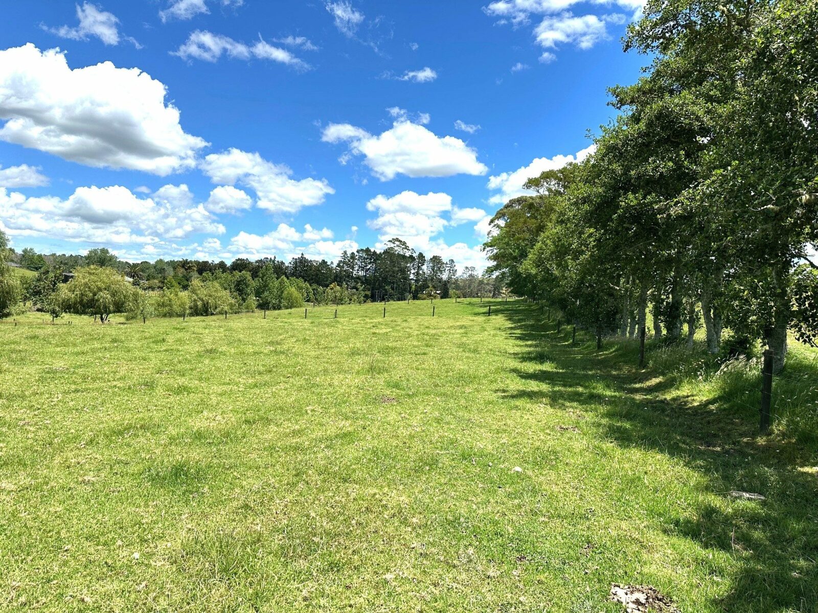 A Charming, Character filled 3.9 ha - (9.8 acres)