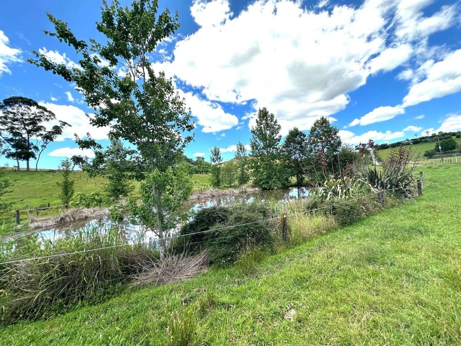 A Charming, Character filled 3.9 ha - (9.8 acres)