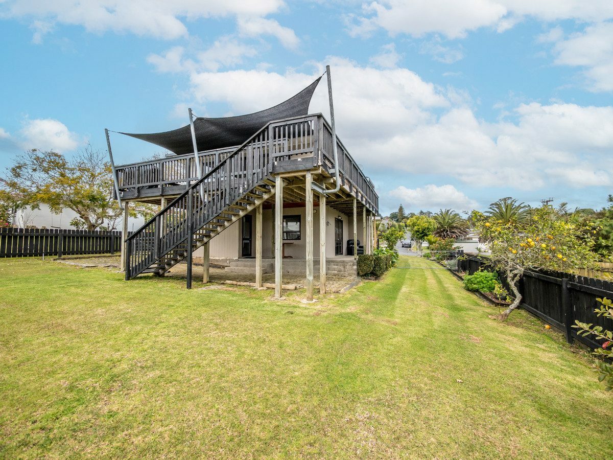 Sunlit Family Sanctuary in the Heart of Haruru
