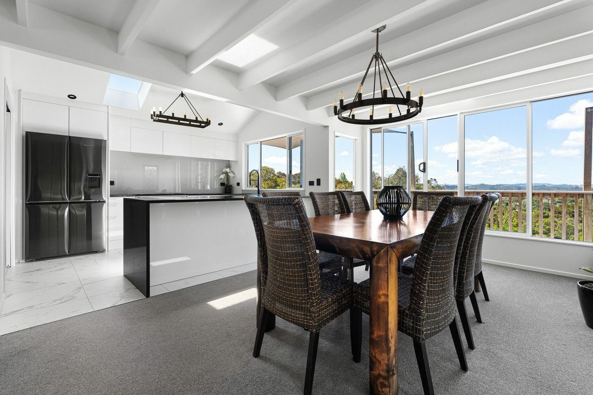 Luxurious Coastal Hideaway – Modern Elegance, Privacy and Sun in Opua