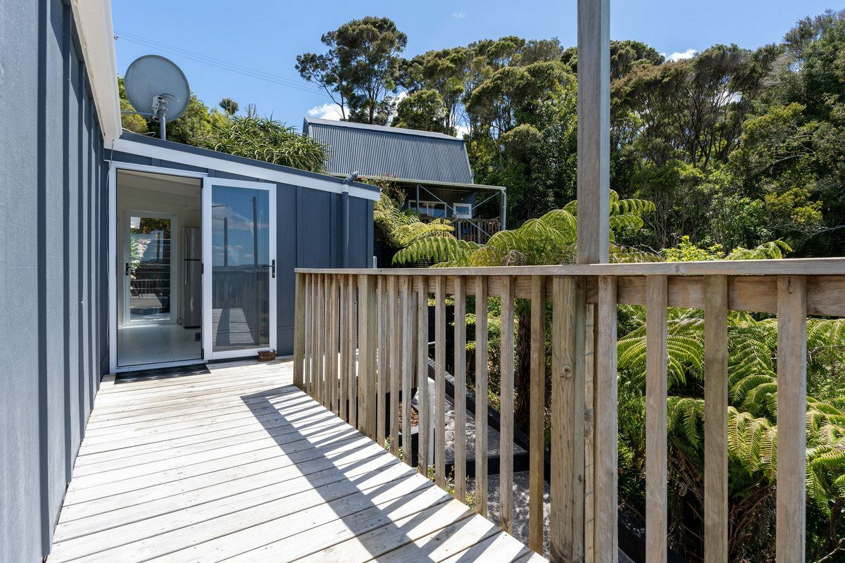 Luxurious Coastal Hideaway – Modern Elegance, Privacy and Sun in Opua