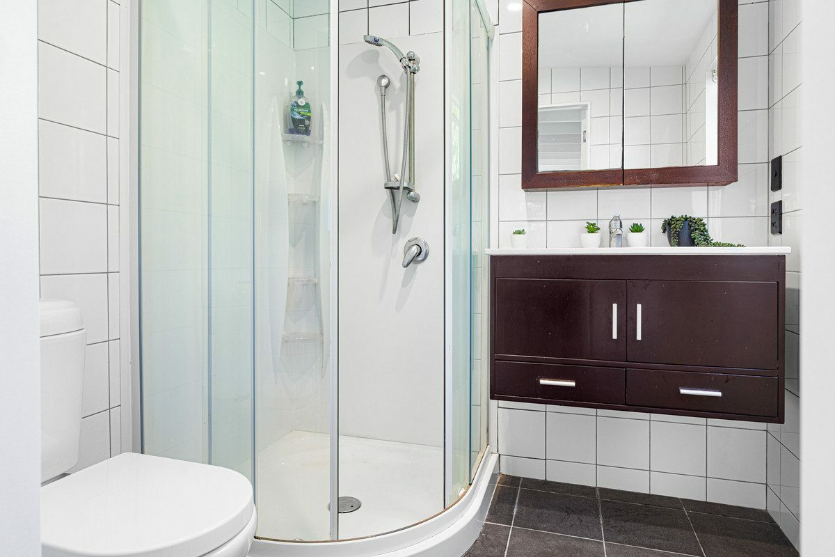 Luxurious Coastal Hideaway – Modern Elegance, Privacy and Sun in Opua