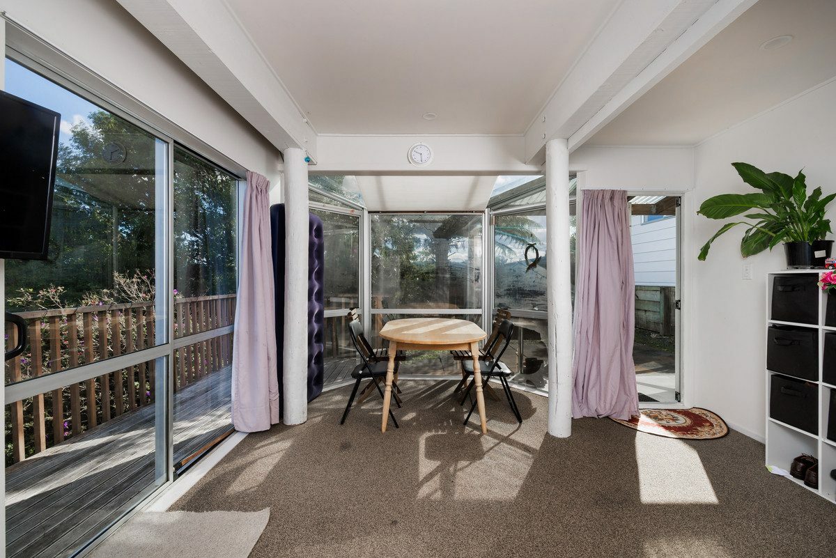 Versatile Coastal Living with Income in Beautiful Paihia