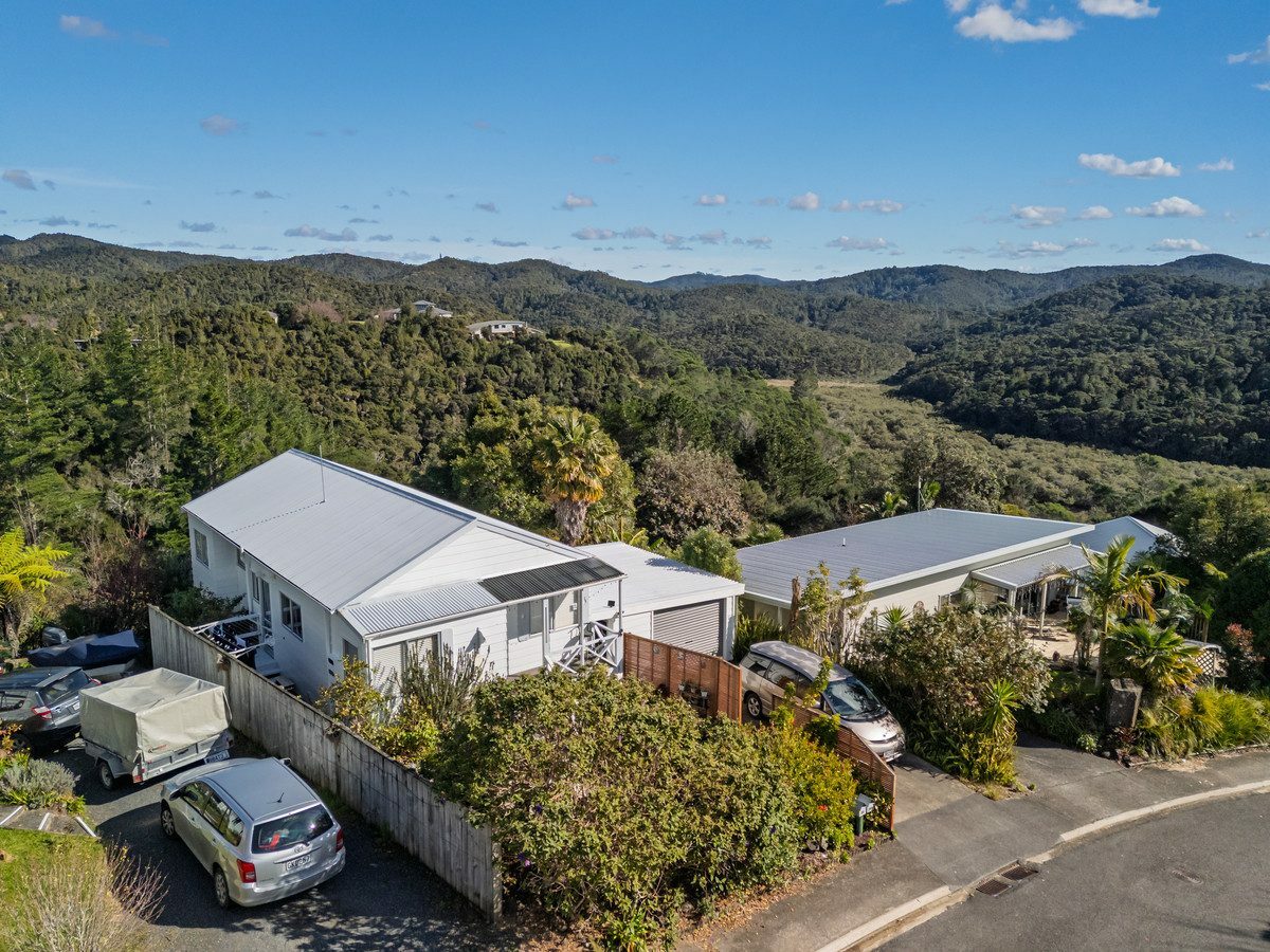 Versatile Coastal Living with Income in Beautiful Paihia