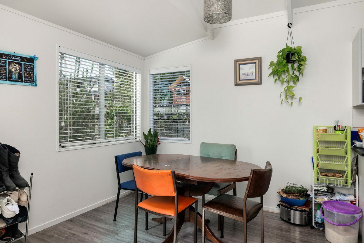 Versatile Coastal Living with Income in Beautiful Paihia