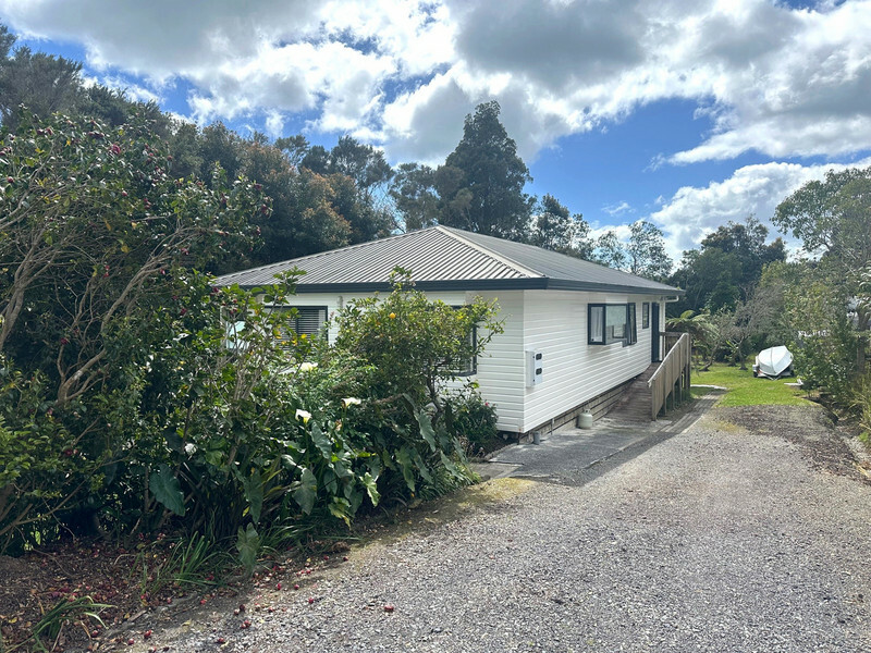 Private Haruru Haven – Space, Sun and Serenity
