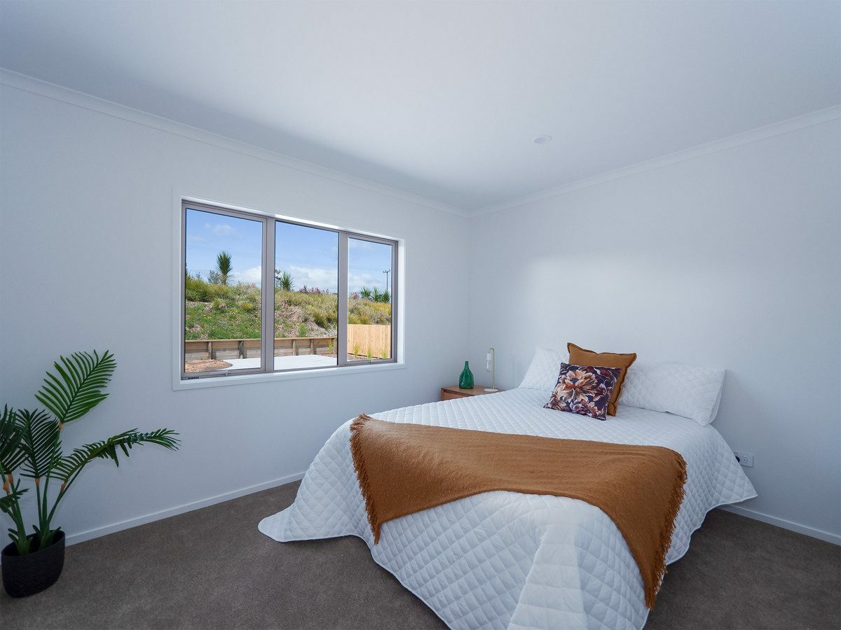 $795,000 - Sun-Filled, Brand-New Home in Paihia’s Exclusive Estate