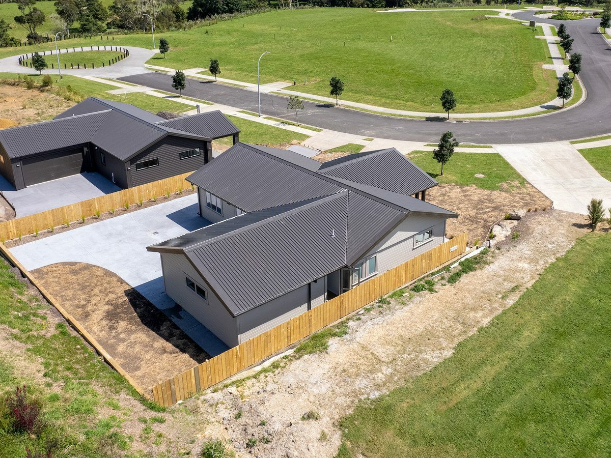 $795,000 - Sun-Filled, Brand-New Home in Paihia’s Exclusive Estate