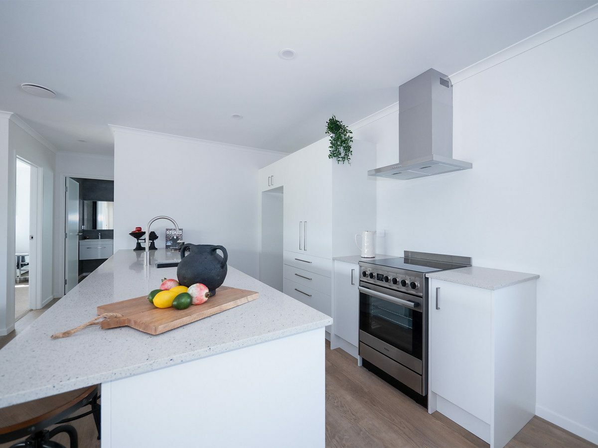 $795,000 - Sun-Filled, Brand-New Home in Paihia’s Exclusive Estate