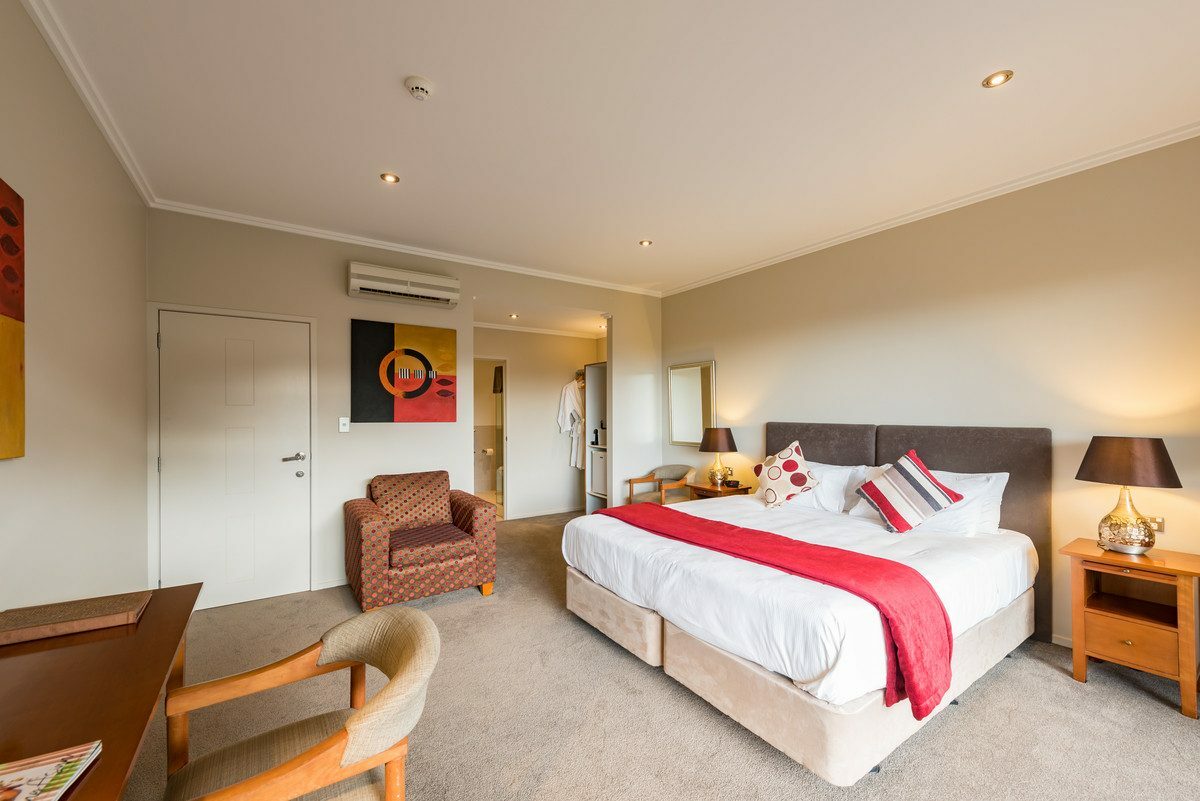 Exquisite Coastal Residence with Pool and Views