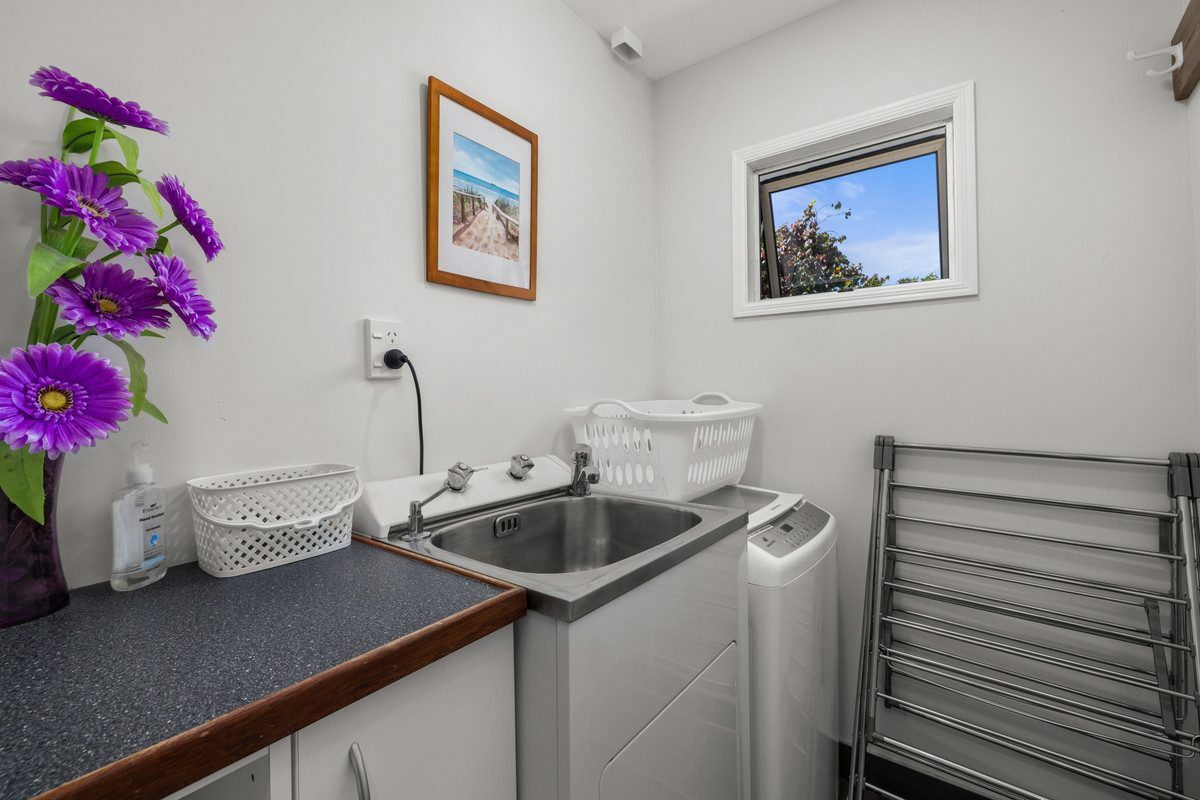 Panoramic Coastal Living with Income Potential in Paihia