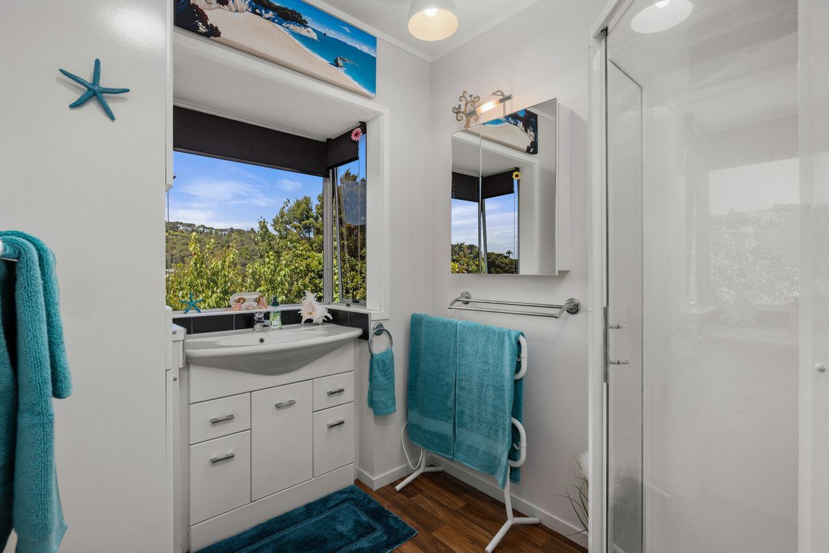 Panoramic Coastal Living with Income Potential in Paihia