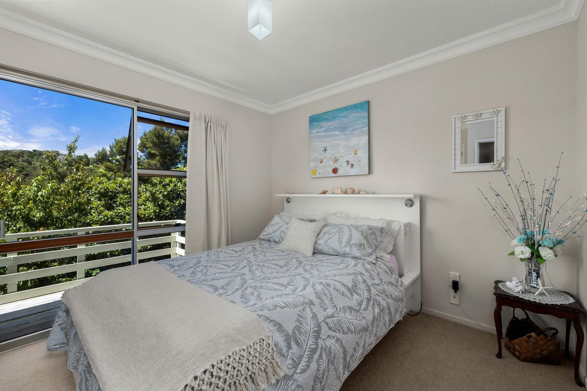 Panoramic Coastal Living with Income Potential in Paihia