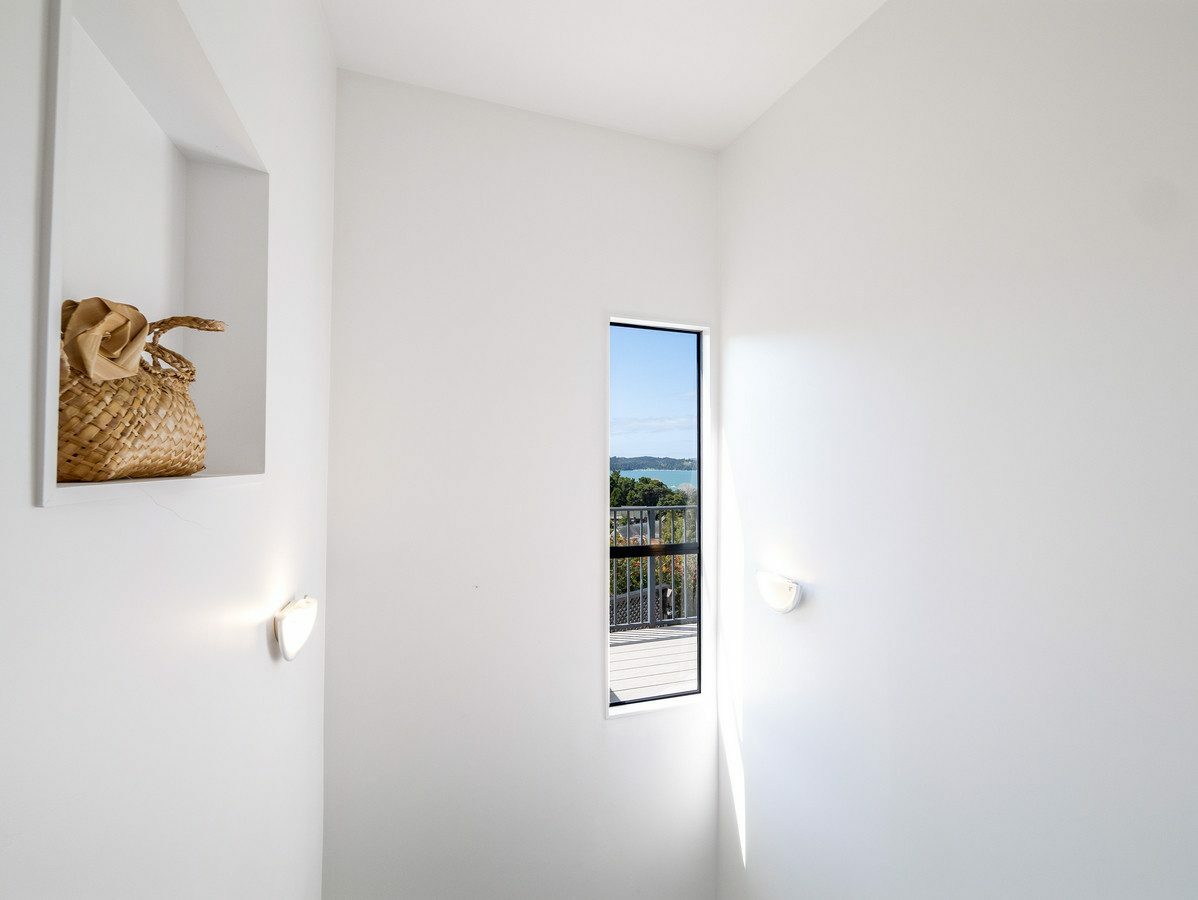 Elevated Coastal Elegance - Sun, Space and Spectacular Views