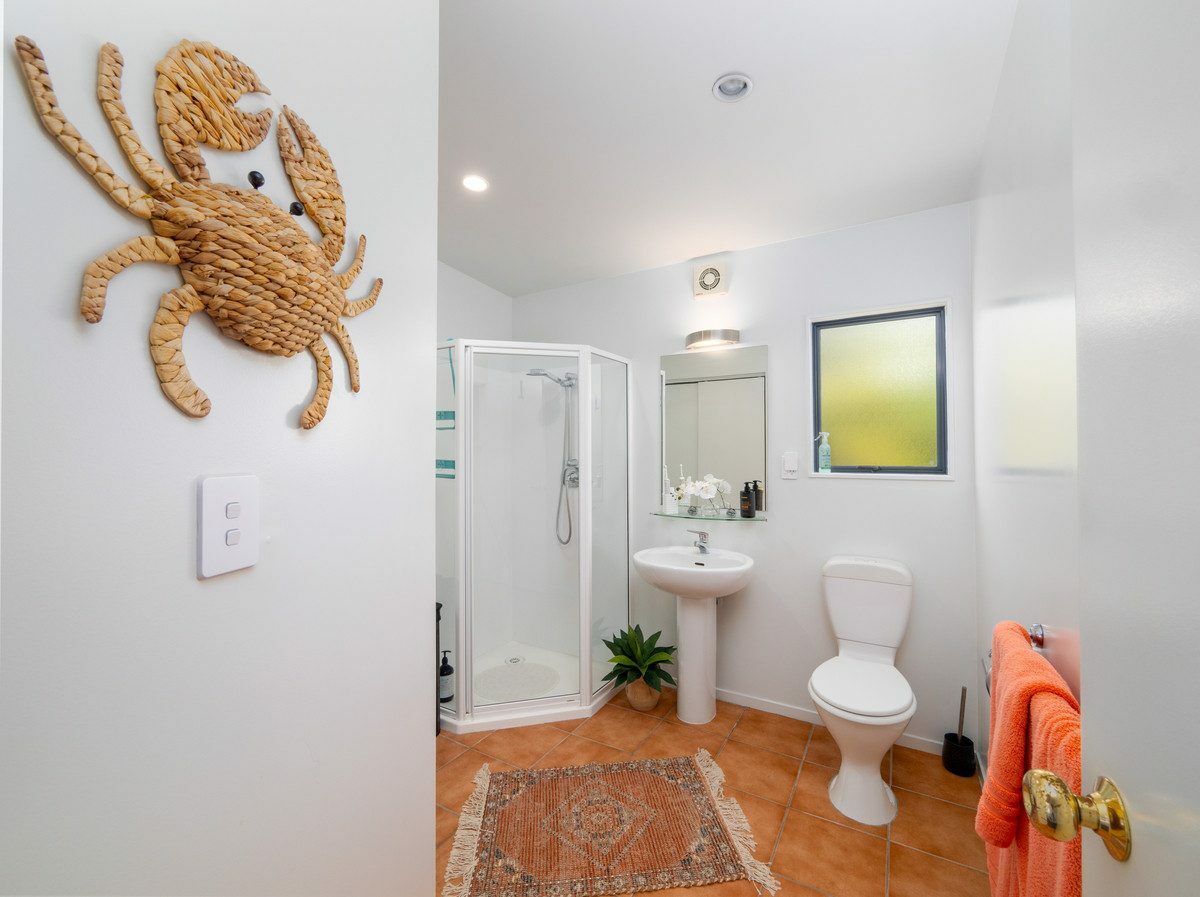 Elevated Coastal Elegance - Sun, Space and Spectacular Views