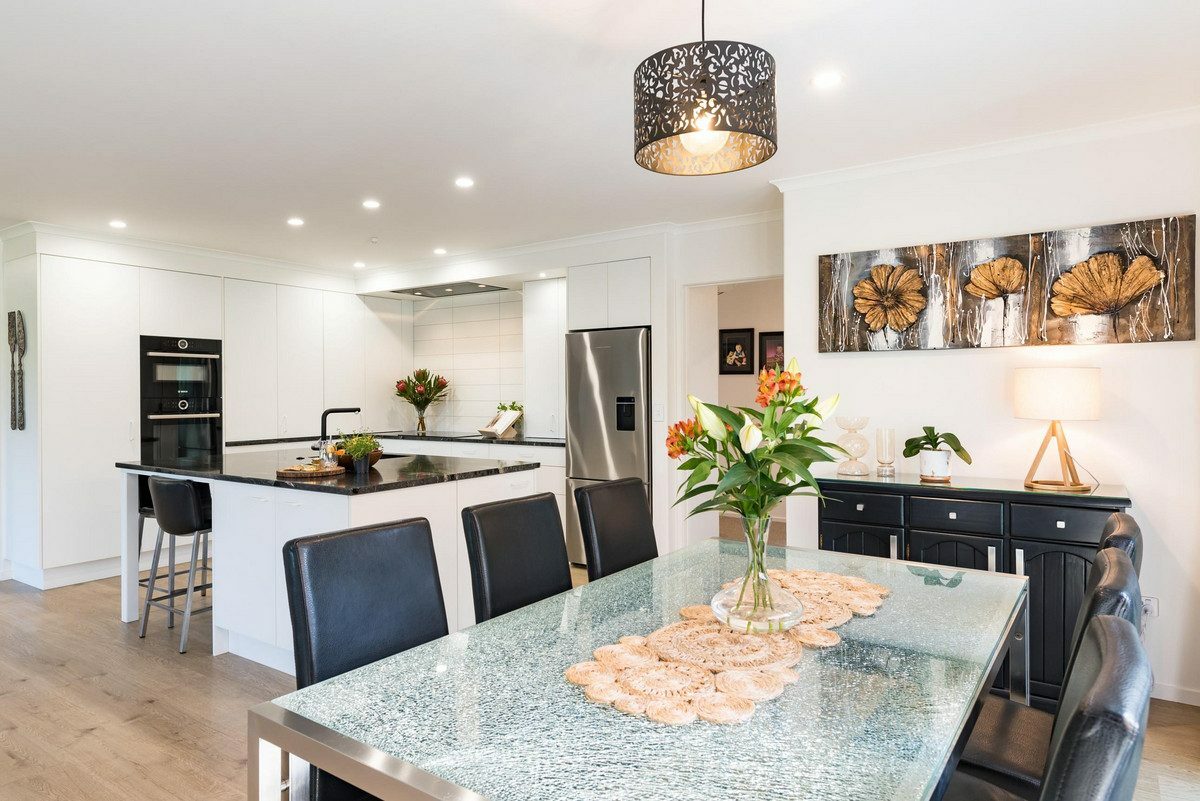 Stunning Riverside Retreat!