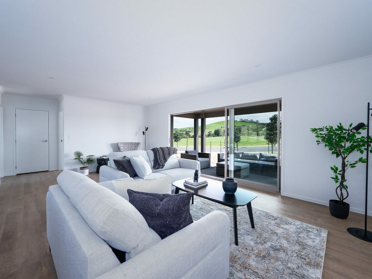 $795,000 - Sun-Filled, Brand-New Home in Paihia’s Exclusive Estate