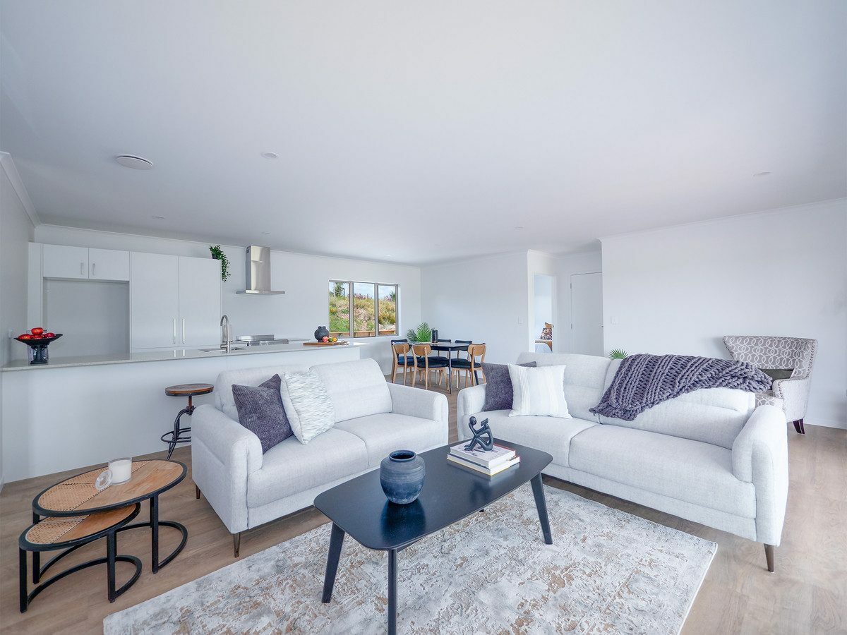 $795,000 - Sun-Filled, Brand-New Home in Paihia’s Exclusive Estate