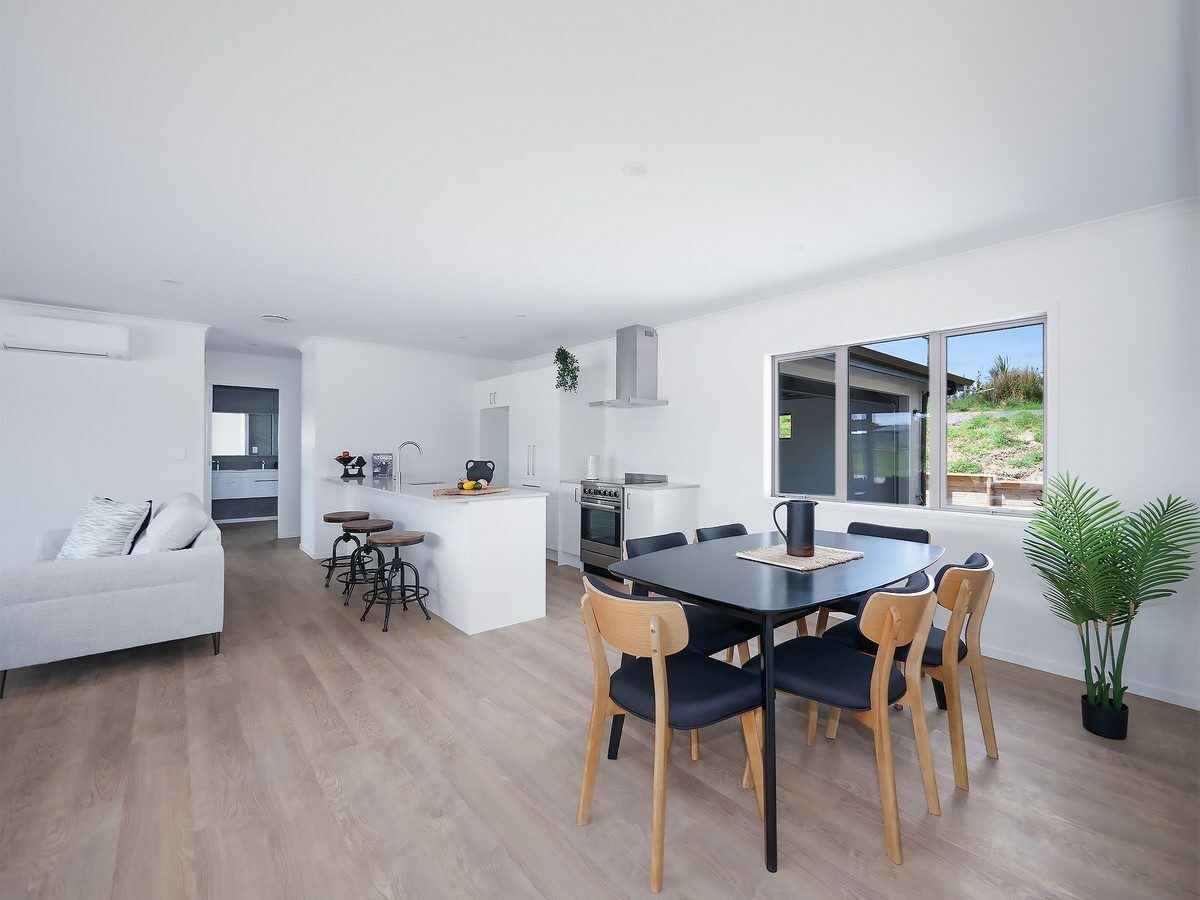 $795,000 - Sun-Filled, Brand-New Home in Paihia’s Exclusive Estate