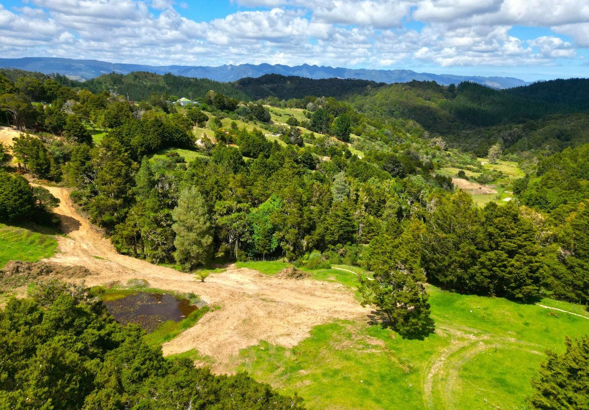 Picturesque 1.23ha Lifestyle Block – Stunning Rural & Mountain Views